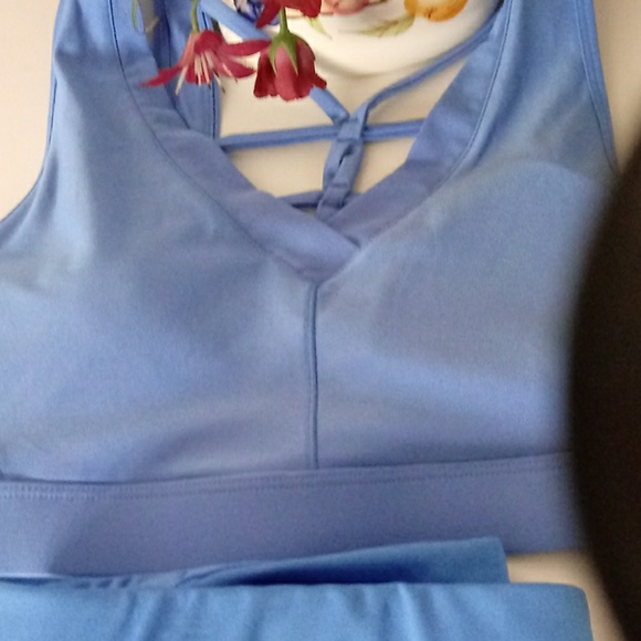 Avia shorts and avia sports bra - Picture 3 of 5